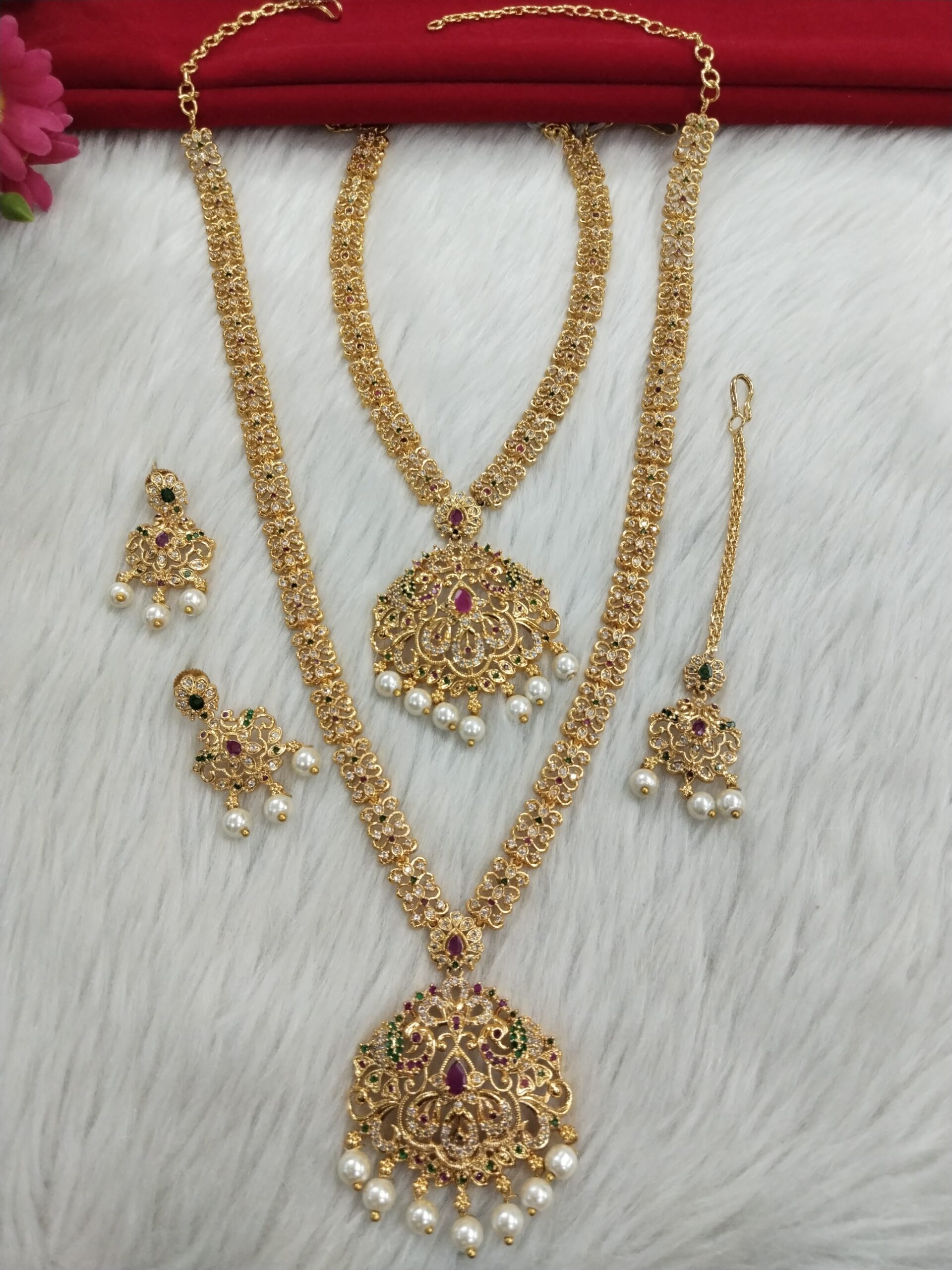 Grand Antique Gold-Plated Bridal Jewelry Set with Ruby, Emerald & Pearl Detailing